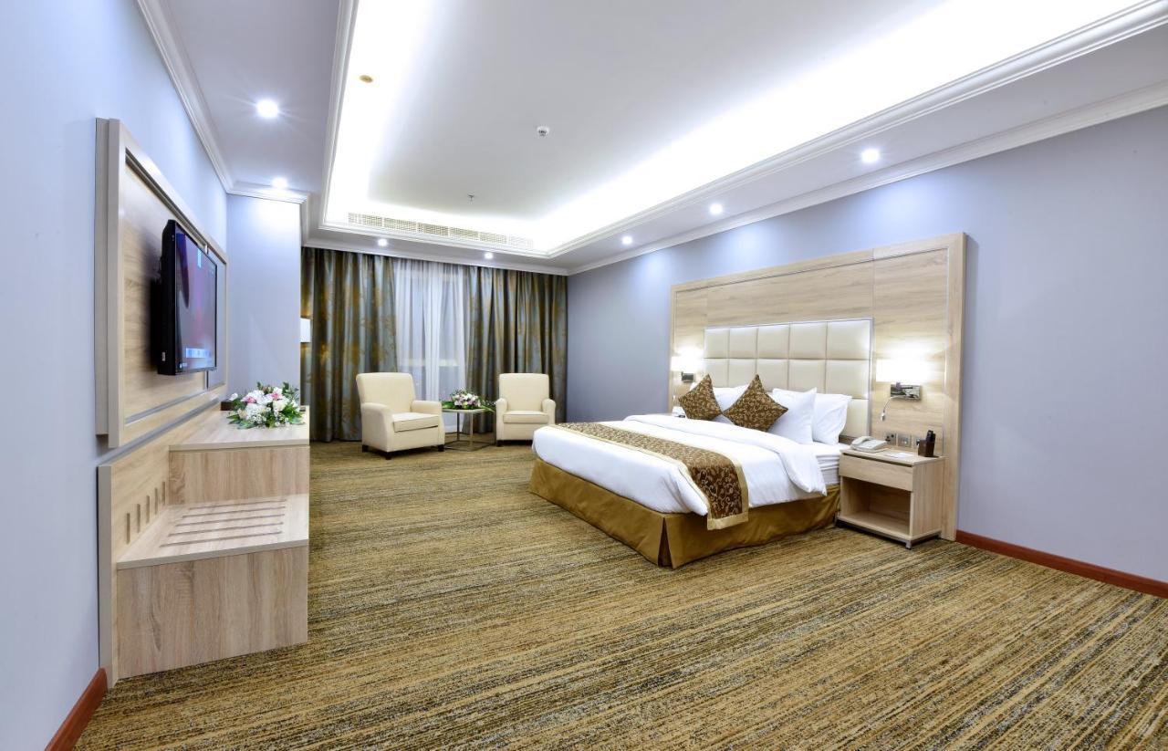 Hotel Iridium 70 4*